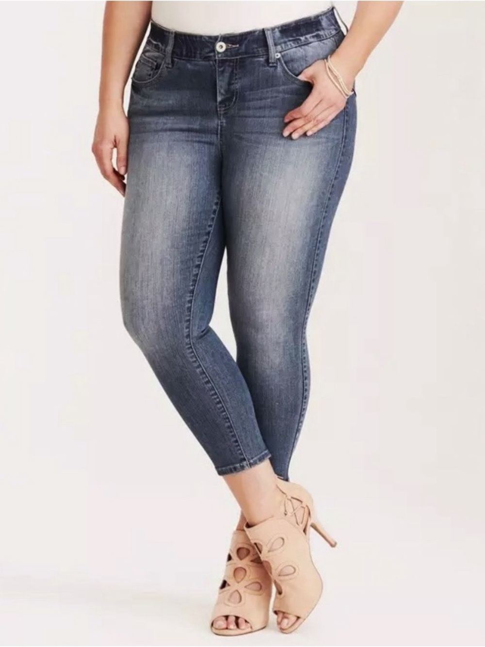 Torrid Crop Bombshell Skinny Premium Stretch High-Rise Jeans NWT size 18